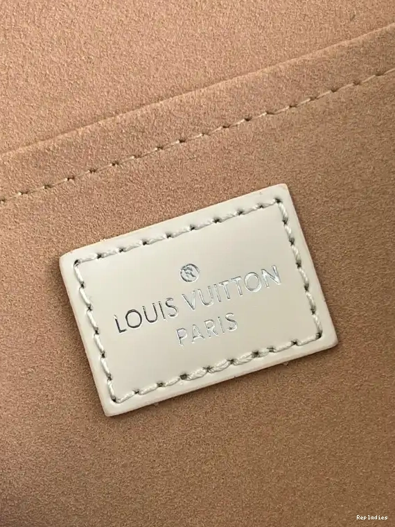 Fake Louis Bags MINI LOUIS CLUNY VUITTON 0611
